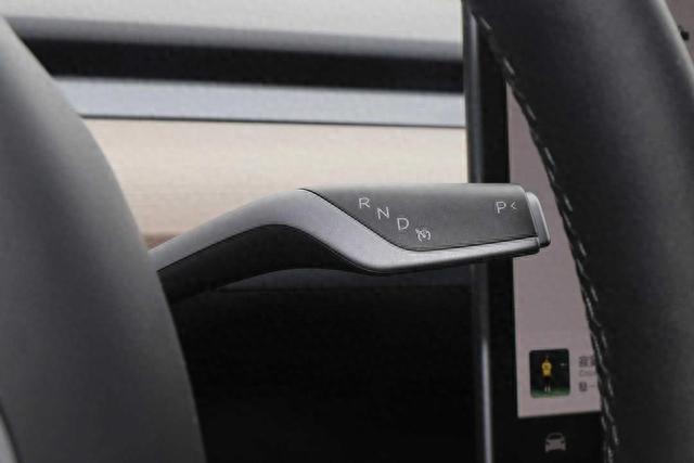 丰田和特斯拉的电车谁更好？bZ3对抗Model 3，都有哪些差距？