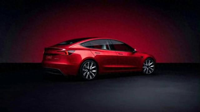 新款特斯拉Model 3上市，对比老款该怎么选？