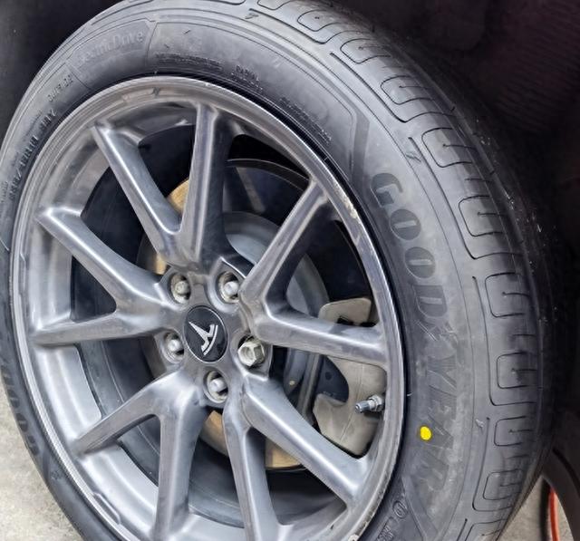当时的冲动消费，进口特斯拉Model 3