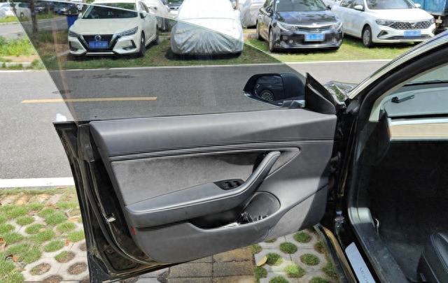 当时的冲动消费，进口特斯拉Model 3