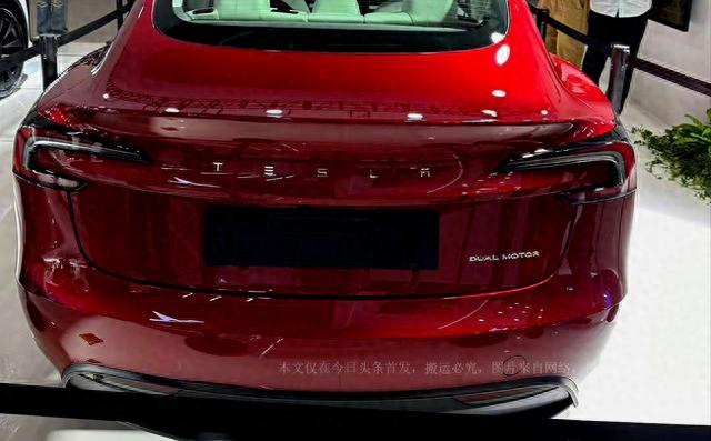 新车 售价25.99万元起设计调整，新款特斯拉Model 3抢先实拍