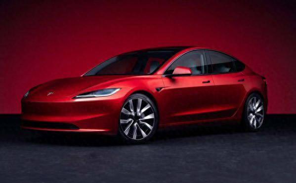 上海某停车场现数百辆新特斯拉Model 3 或运往欧洲销售