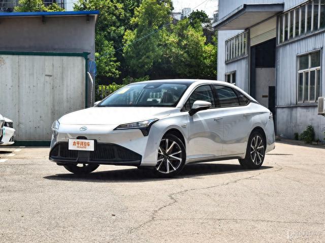 8月轿车销量榜解析 比亚迪成最大赢家 合资品牌不行了？