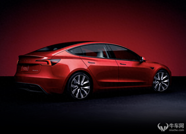 8月狂卖8万4千辆，新Model 3会影响特斯拉销量吗？