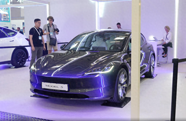新特斯拉Model3申报，学领克带加号，颜值提升，但价格虚高？