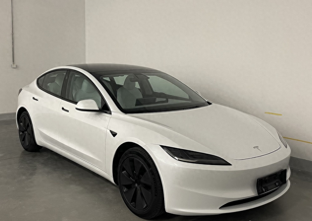 新特斯拉Model3申报，学领克带加号，颜值提升，但价格虚高？