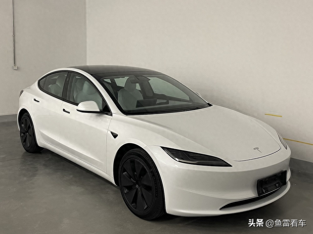 出人意料！特斯拉Model3焕新版更名为Model3+，准备新老共存？