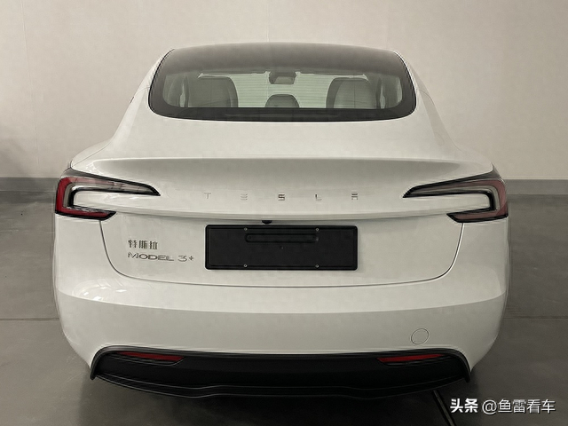出人意料！特斯拉Model3焕新版更名为Model3+，准备新老共存？