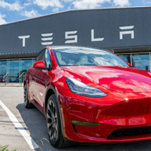 特斯拉一夜暴涨5800亿！大摩说超级计算机能给它带来3.6万亿市值增幅 ...