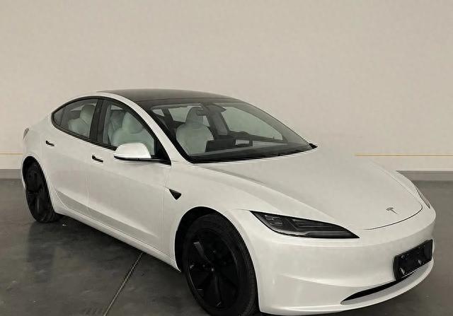 特斯拉Model 3焕新版申报图曝光 全面升级 续航最高606公里