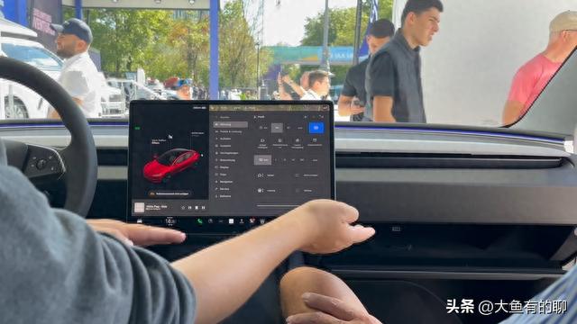 新版Model 3，两个不易觉察的小升级。Lucid要进入中国市场