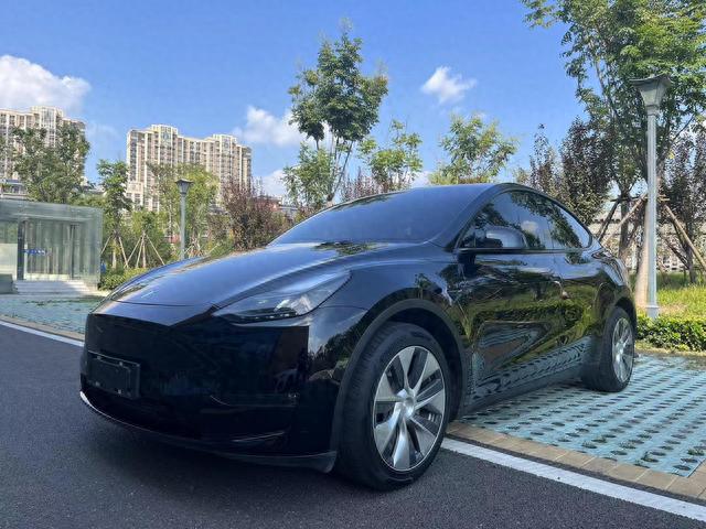 9月最新:特斯拉model Y火热畅销,二手避坑,价格年限公里照片全搞懂
