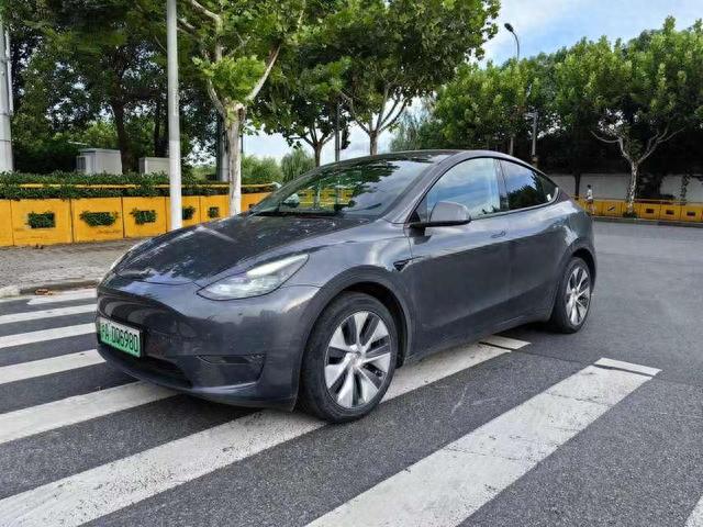 9月最新:特斯拉model Y火热畅销,二手避坑,价格年限公里照片全搞懂