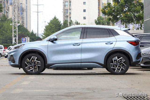 新车 | 13.58万元起，比亚迪元PLUS冠军版上市，颜色丰富/配置升级