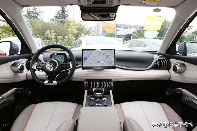 新车 | 13.58万元起，比亚迪元PLUS冠军版上市，颜色丰富/配置升级