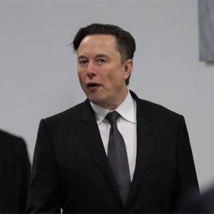 马斯克新传记：童年受虐令马斯克变成「工作恶魔」