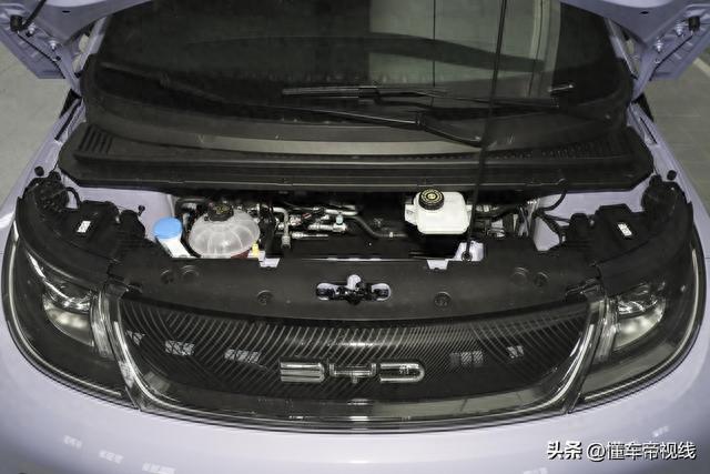 新车 | 12.68万元起，配运动套件+分体尾翼，比亚迪海豚纪念版上市