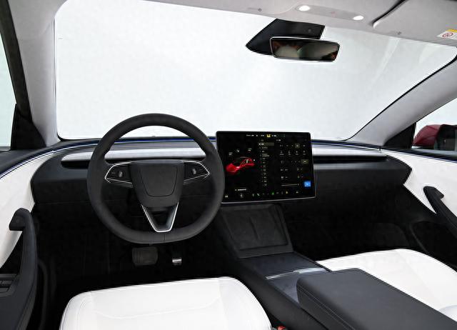 新款特斯拉Model 3焕新版内饰实拍 新理念挺香