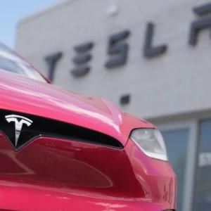 特斯拉MODEL X PLAID在美售价涨了但马斯克财富却缩水